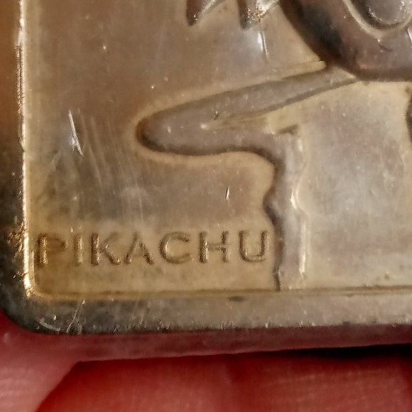 Pokemon Gold Pikachu Card 1999 - Picture 5 of 6